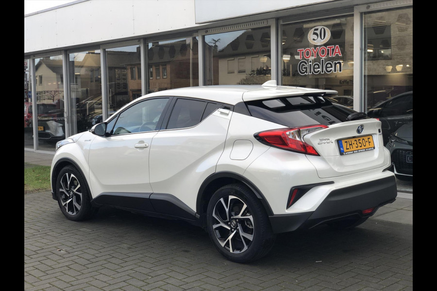 Toyota C-HR 1.8 Hybrid Dynamic | Eerste eigenaar, Navigatie, Stoelverwarming, 18 inch, Privacy Glass, Parelmoer wit, DAB