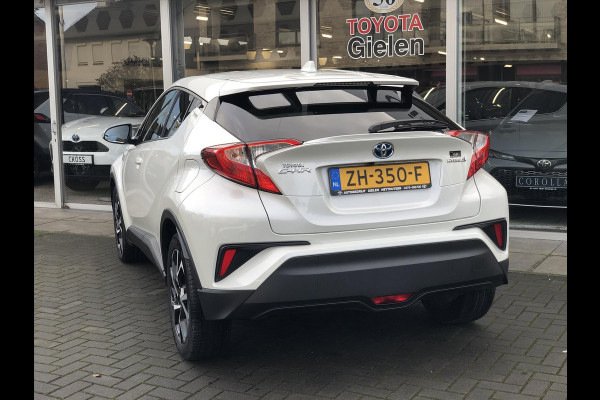 Toyota C-HR 1.8 Hybrid Dynamic | Eerste eigenaar, Navigatie, Stoelverwarming, 18 inch, Privacy Glass, Parelmoer wit, DAB