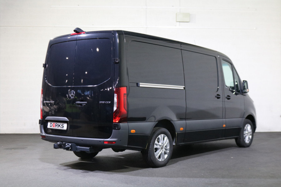 Mercedes-Benz Sprinter 319 CDI L2 H1 Airco Navigatie 3.5T Trekhaak Camera Adap. Cruise