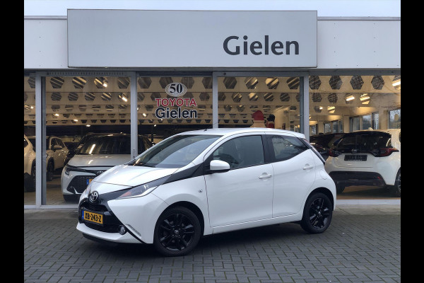 Toyota Aygo 1.0 VVT-i X-Sport | Lichtmetalen velgen, Parkeercamera, Bluetooth, Airco, In hoogte verstelbare stoel