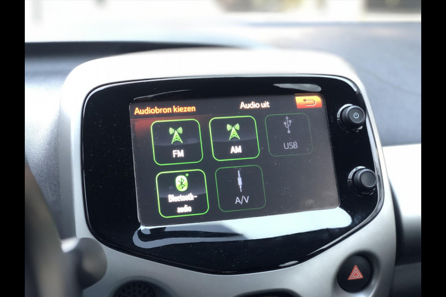 Toyota Aygo 1.0 VVT-i X-Sport | Lichtmetalen velgen, Parkeercamera, Bluetooth, Airco, In hoogte verstelbare stoel