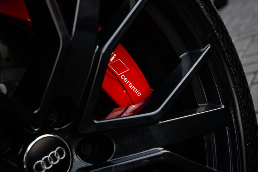 Audi RS6 C7.5 Avant 4.0 TFSI quattro performance - Panorama | Ceramic | B&O | Akrapovic