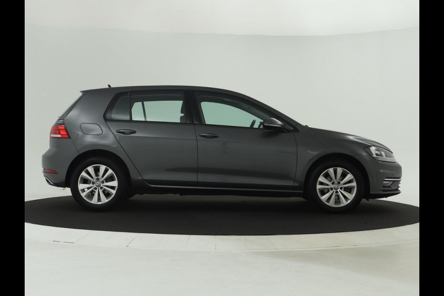 Volkswagen Golf 1.0 TSI Comfortline Business NAVI | CarPlay | dealer onderhouden