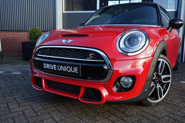 MINI Mini 2.0 Cooper S Chili Serious Business, JCW optiek, Harman/Kardon, Kuipstoelen, Camera, Keyless