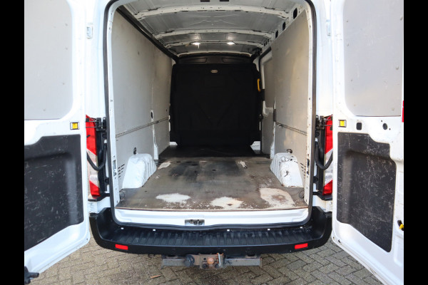 Ford Transit 350 2.0 TDCI 130 pk Euro 6 - L3H2 - RWD - Imperiaal - Trekhaak 2.750 kg