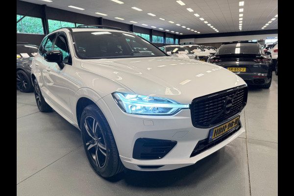 Volvo XC60 2.0 T8 Plug-in hybrid AWD R-DESIGN BLACK-LINE PANO/H-KARDON/LEDER/DAB///