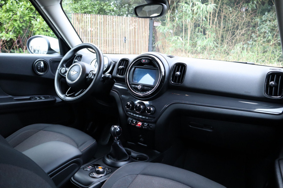 MINI Countryman 1.5 Cooper Business Edition | Navi | Cruise control | Carplay |