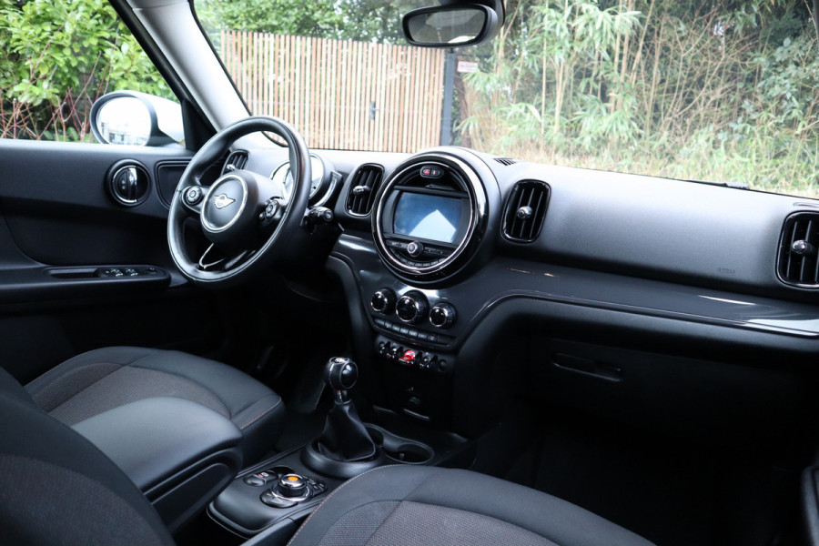 MINI Countryman 1.5 Cooper Business Edition | Navi | Cruise control | Carplay |