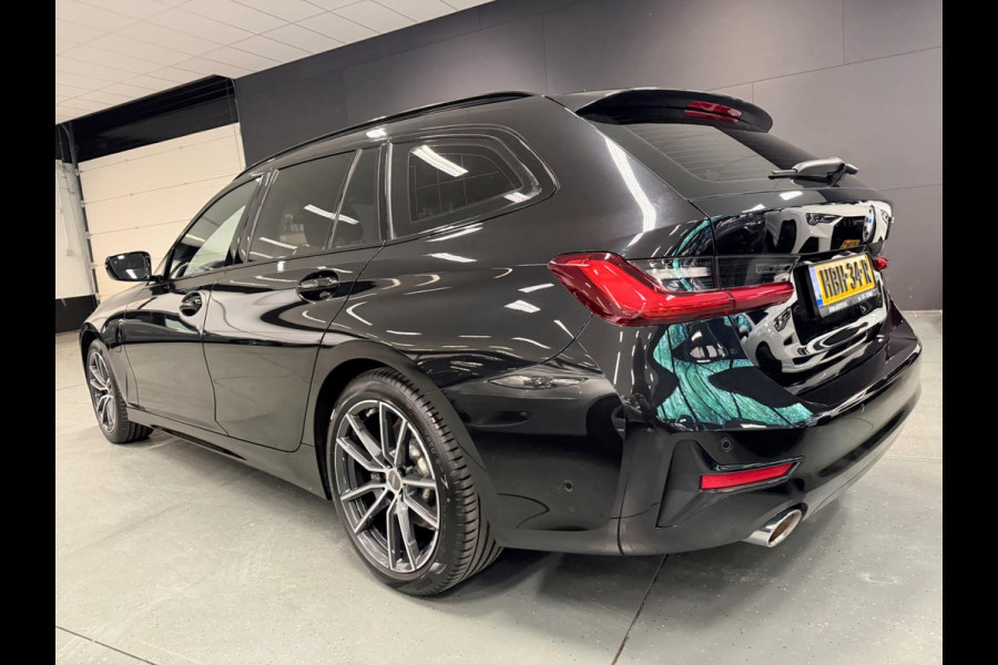 BMW 3 Serie Touring 330e SPORT-EDITION BLACK-LINE V-COCKPIT/DAB/NAVI/LED/CARPLAY//