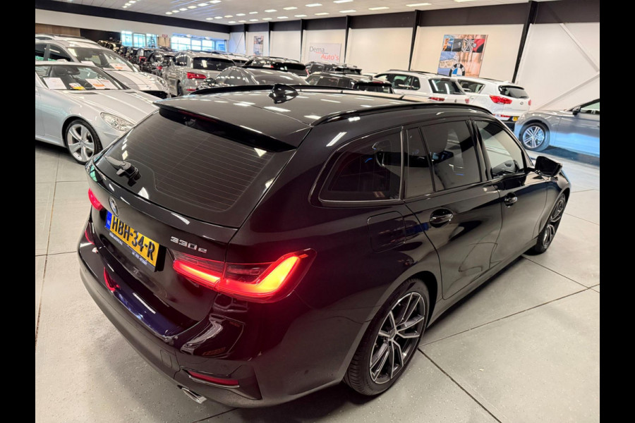 BMW 3 Serie Touring 330e SPORT-EDITION BLACK-LINE V-COCKPIT/DAB/NAVI/LED/CARPLAY//