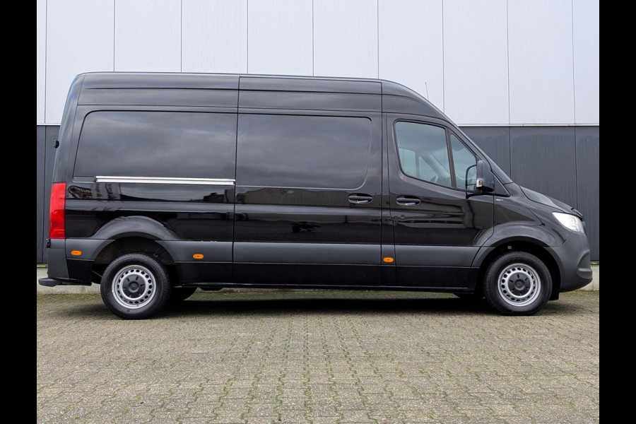 Mercedes-Benz Sprinter 211 L2H2 114PK AUTOMAAT CLIMATE CRUISE NAVI ACHTERUITRIJCAMERA CARPLAY