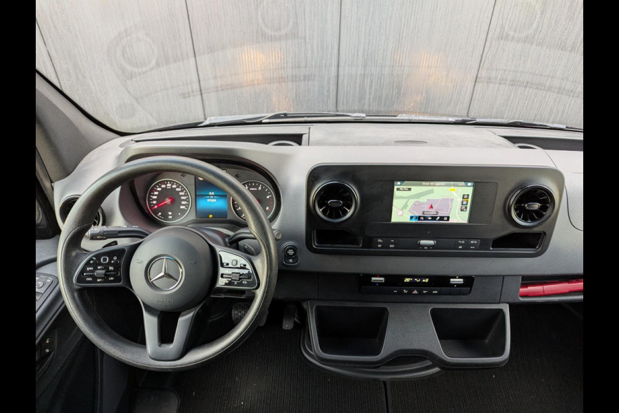 Mercedes-Benz Sprinter 211 L2H2 114PK AUTOMAAT CLIMATE CRUISE NAVI ACHTERUITRIJCAMERA CARPLAY