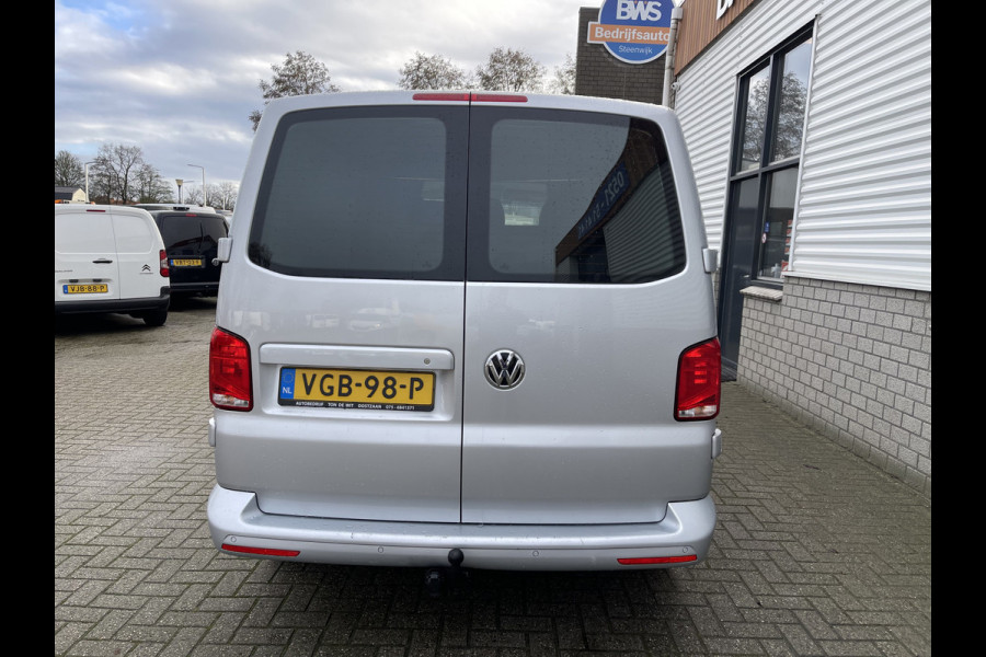 Volkswagen Transporter T6.1 2.0 TDI L2H1 30 DC 6 persoons Comfortline / vaste prijs rijklaar € 29.950 marge / lease vanaf € 536 / airco / navi / cruise / zilver metallic / trekhaak 2200 kg ! / euro 6