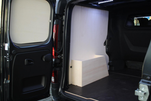 Renault Trafic 2.0 Blue dCi 170 L2 Extra Dubbele Cabine dikste van nl leder navi verlaagd aut 19 inch