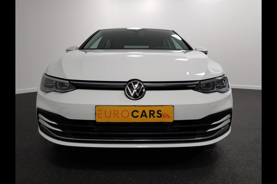 Volkswagen Golf 1.5 eTSI 150pk DSG Style | Navigatie | Climate Control | Camera | Parkeer sensoren | Led | 18" Lichtmetalen Velgen | DAB | Keyless | Sportstoelen Ergo-active