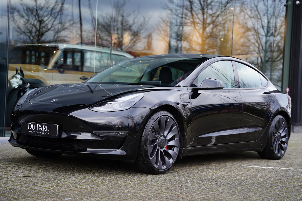 Tesla Model 3 Performance AWD 75 kWh Warmtepomp Panoramadak