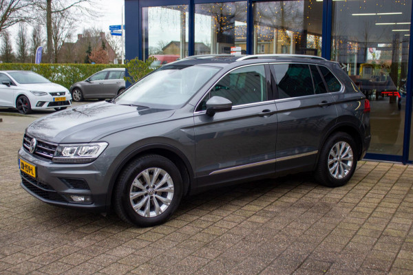 Volkswagen Tiguan 1.5 TSI Comfortline Business | Prijs rijklaar incl. 12 mnd garantie | Panodak Navi Elek Klep Stoelverw. Apple/An