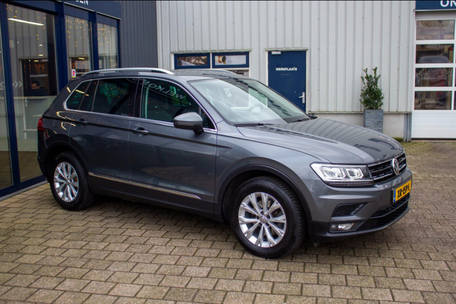 Volkswagen Tiguan 1.5 TSI Comfortline Business | Prijs rijklaar incl. 12 mnd garantie | Panodak Navi Elek Klep Stoelverw. Apple/An