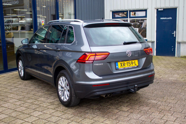 Volkswagen Tiguan 1.5 TSI Comfortline Business | Prijs rijklaar incl. 12 mnd garantie | Panodak Navi Elek Klep Stoelverw. Apple/An