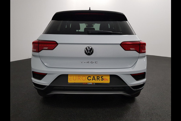 Volkswagen T-Roc 1.5 TSI DSG United | Navigatie | Climate Control | Side Assist | Lane Assist | Elektrische Achterklep | Parkeersensoren achter | Verkeersbord herkenning |