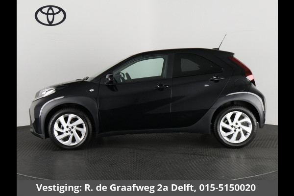 Toyota Aygo X 1.0 VVT-i MT first | Stoelverwarming | Camera | Lichtmetalen velgen