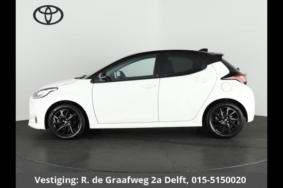 Toyota Yaris 1.5 Hybrid Dynamic Bi-Tone | Navigatie | Privacy Glass | Adaptive Cruise Control |