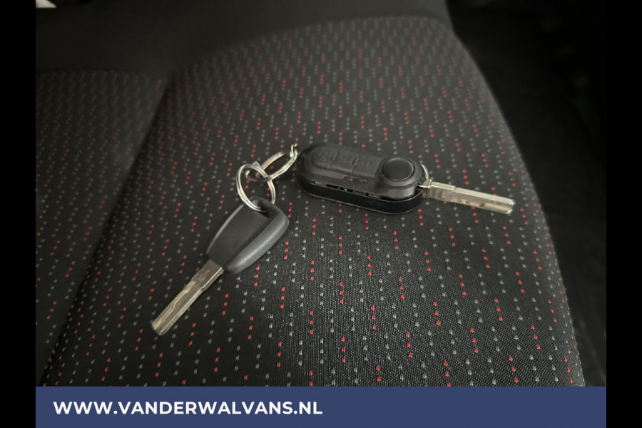 Peugeot Boxer 2.2BlueHDi 140pk **BPM VRIJ voor de Ondernemer** L2H2 Euro6 Airco | Camera | Navigatie | 2500kg Trekhaak Cruisecontrol, Parkeersensoren, Bijrijdersbank