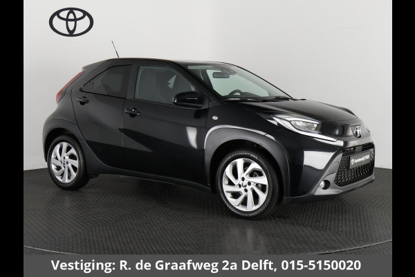 Toyota Aygo X 1.0 VVT-i MT first | Stoelverwarming | Camera | Lichtmetalen velgen