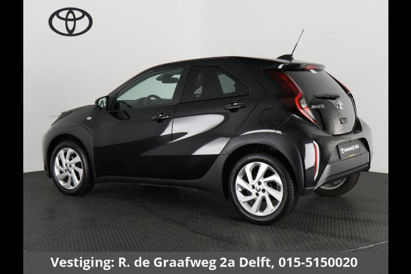 Toyota Aygo X 1.0 VVT-i MT first | Stoelverwarming | Camera | Lichtmetalen velgen