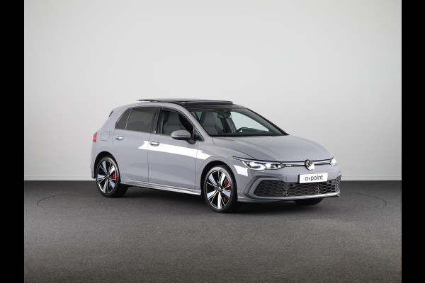 Volkswagen Golf 1.4 eHybrid GTE 245 pk Automaat (DSG) | Navigatie | Panoramadak | Parkeersensoren (Park assist) | Achteruitrijcamera | Adaptieve cruise control | Stoelverwarming |