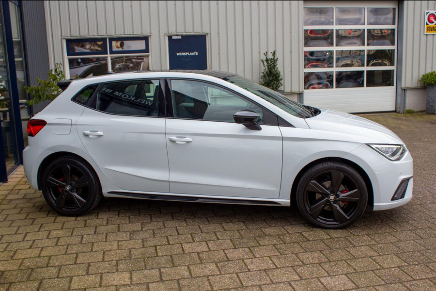 Seat Ibiza 1.5 TSI FR Business Intense | Prijs rijklaar incl. 12 mnd garantie | 18"Lmv Apple/Android carplay Stoelverw