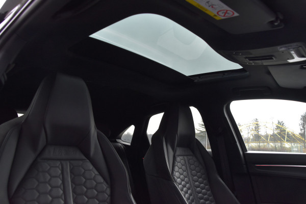 Audi RSQ3 Sportback TFSI RS RS-STOELEN | ADAPTIVE CRUISE | STOELVERWARMING | SONOS AUDIO | ELEKTRISCHE ACHTERKLEP | 360 CAMERA |