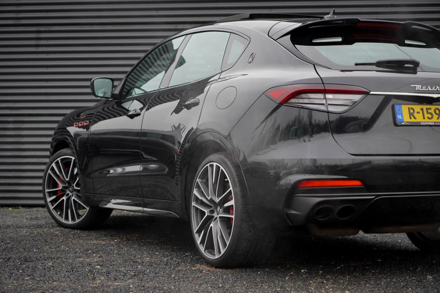 Maserati Levante 3.8 V8 Trofeo 580 PK / Bowers&Wilkins / 22'' / Luchtvering