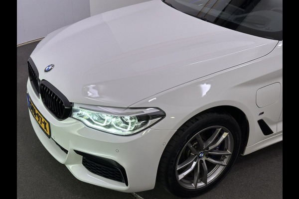 BMW 5 Serie 530e iPerformance eDrive M Sport Plug In Hybrid PHEV | Head Up | Leder | Sfeerverlichting | Cruise | Memory | Camera |