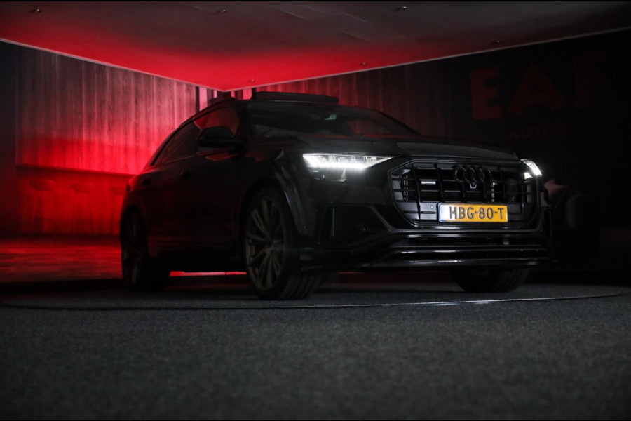 Audi Q8 55 TFSI e Quattro S Line Competition / Digital Cockpit / Head Up / Leder / Elek Stoelen / LUCHTVERING / Panodak / 23 Inch