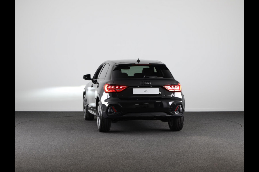 Audi A1 allstreet 30 TFSI Advanced edition achteruitrijcamera, keyless entry, verwarmbare voerstoelen, led koplampen