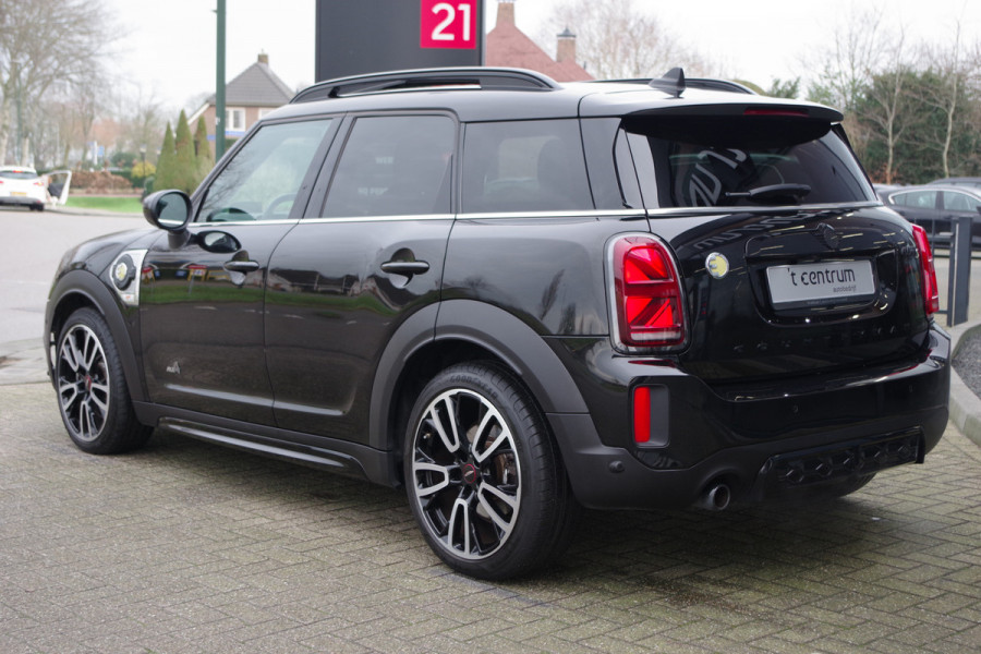 MINI Countryman 2.0 Cooper S E 225 PK ALL4 John Cooper Works, Panoramadak, LED, 19" LM, Keyless, Camera, Cruise Control, Head-Up Display