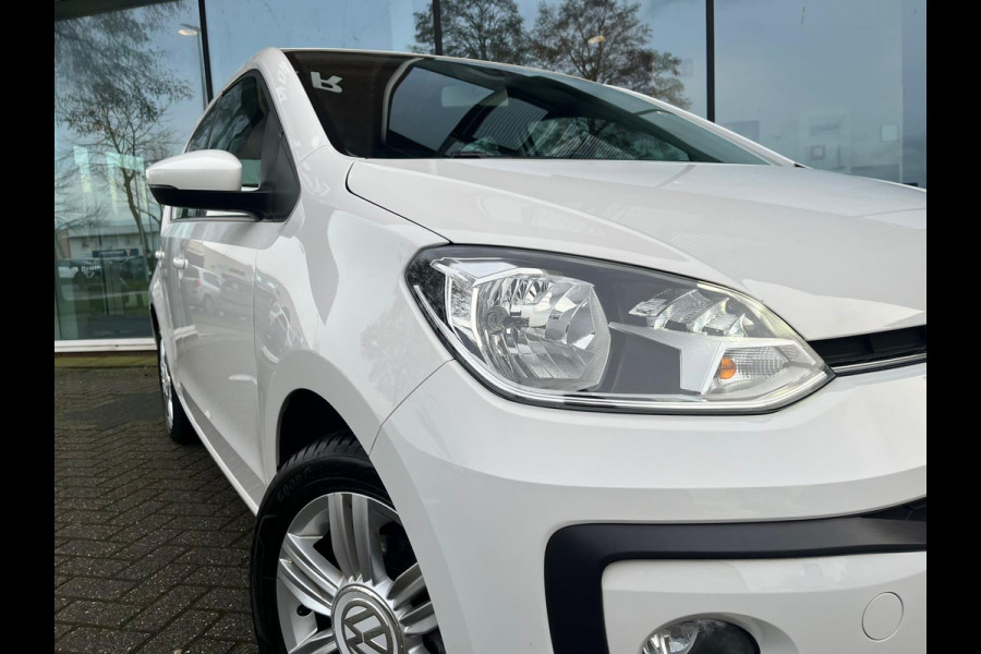 Volkswagen up! 1.0 BMT high up! - Automaat - Parkeerhulp - Climate - Winterpakket - Org.NL