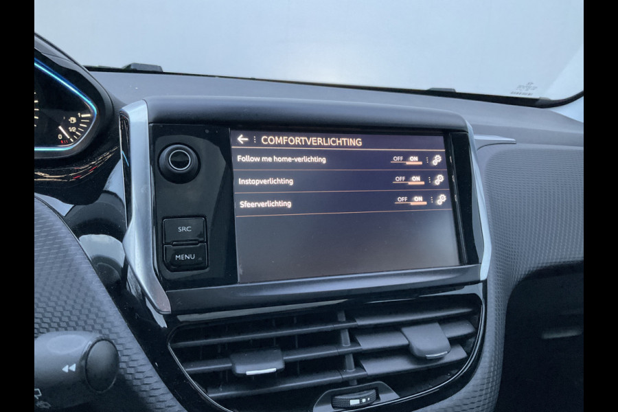 Peugeot 2008 1.2 Autom Allure *riem verv* Pano Leer/stof Nav Carplay Trekhaak Hoogzitter