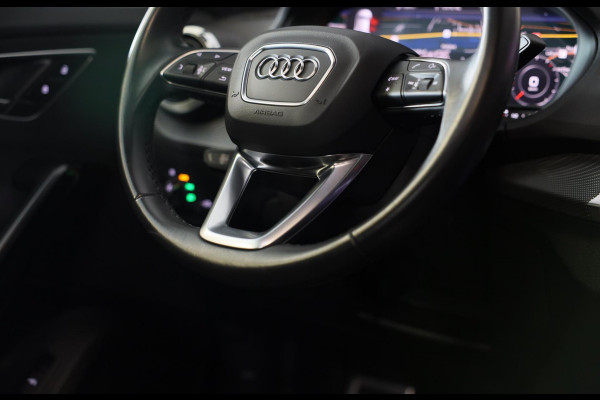 Audi Q2 35 TFSI Edition ONE S Line / AUT / ACC / Open Pano / Virtual Cockpit / Lane Assist / Leder / Navi / Camera / Led / 19 Inch