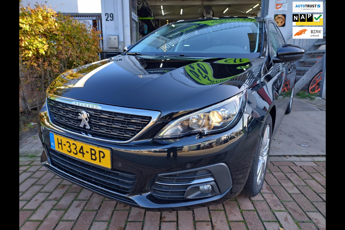 Peugeot 308 SW 1.2 PureTech Blue Lease Executive