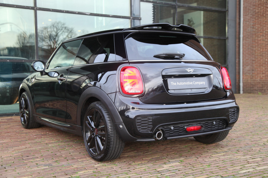 MINI Cooper 1.5 Cooper JCW Pakket H&K