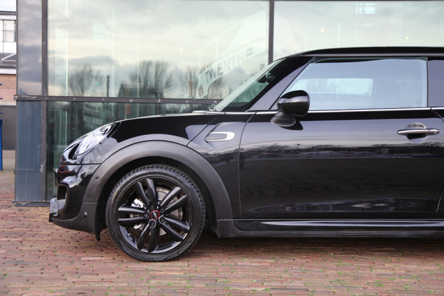 MINI Cooper 1.5 Cooper JCW Pakket H&K