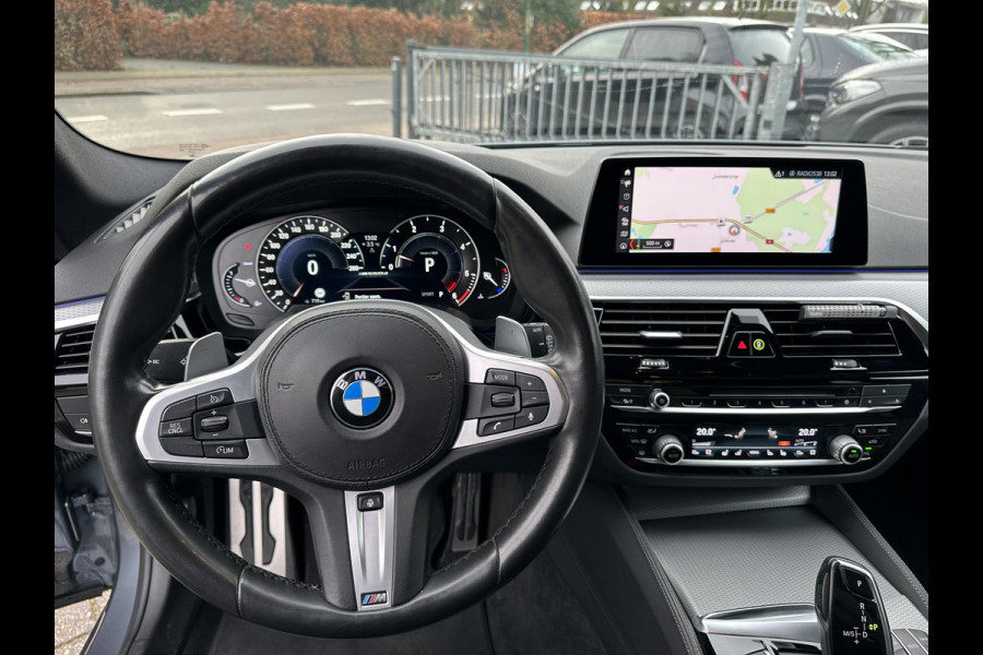 BMW 5 Serie Touring M550d xDrive High Executive Memory|Comfortstoel|Camera|CarPlay