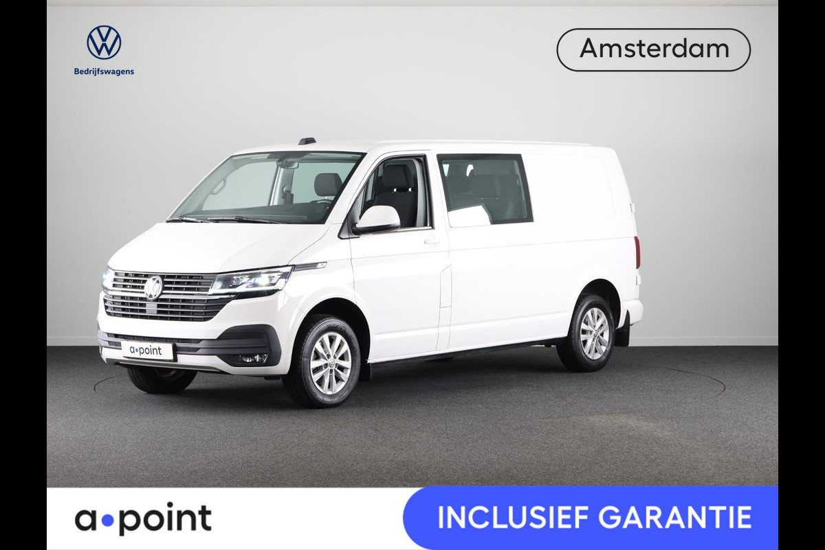 Volkswagen Transporter 2.0 TDI L2H1 30 Luxe DC Highline 150 pk Automaat (DSG) | Verlengde garantie | Navigatie via App | Trekhaak | Parkeersensoren achter | Achteruitrijcamera | Interieur voorverwarming |