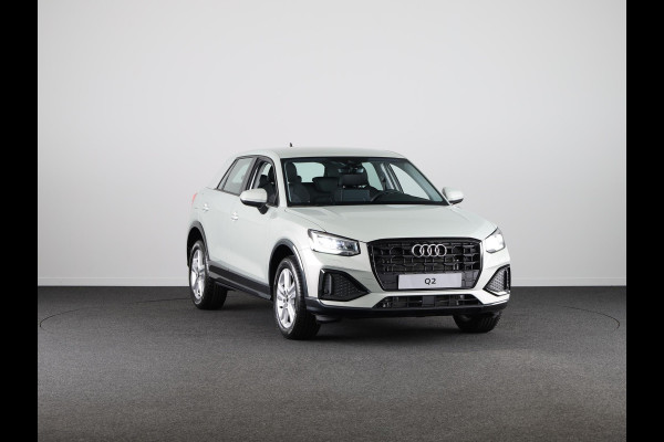 Audi Q2 35 TFSI Advanced edition adaptive cruise control, assistentiepakket parking, optiekpakket zwart