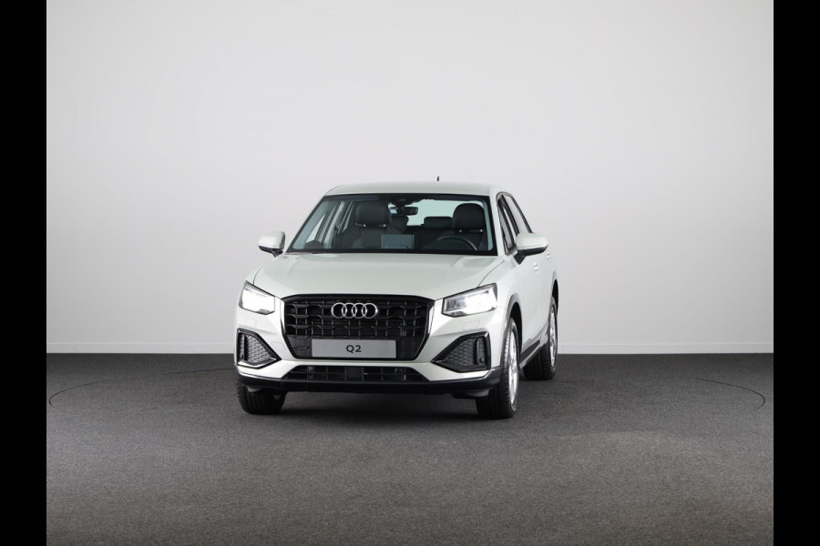 Audi Q2 35 TFSI Advanced edition adaptive cruise control, assistentiepakket parking, optiekpakket zwart