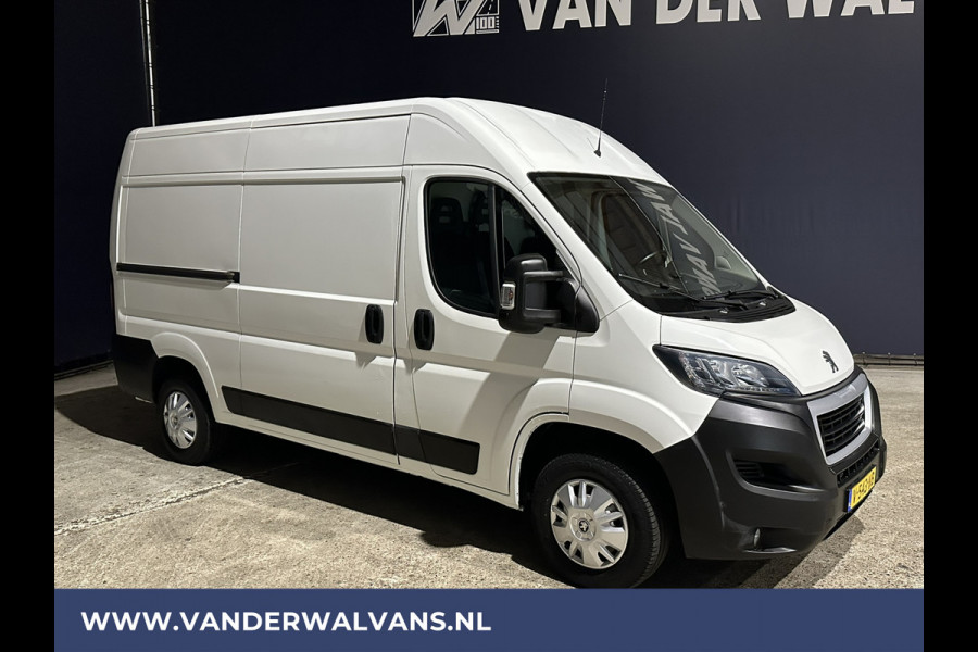 Peugeot Boxer 2.0 BlueHDI 131pk L2H2 Euro6 Airco | Camera | Navigatie | Parkeersensoren | LED Cruisecontrol, Bijrijdersbank