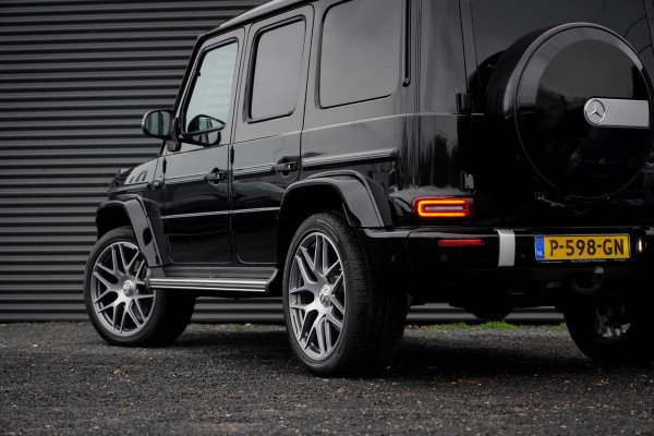 Mercedes-Benz G-Klasse 400 d / AMG / 22'' / G manufaktur / Premium Plus / Massage / Burmester / Luchtvering