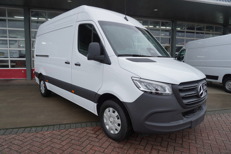 Mercedes-Benz Sprinter 317 CDI 170PK L2H2 Pro automaat Schuifdeur links en Rechts Trekhaak 3.500KG | Climate | adap.Cruise | Apple/Android | Blis | Camera